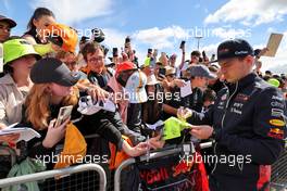 Max Verstappen (NLD) Red Bull Racing with fans. 03.07.2022. Formula 1 World Championship, Rd 10, British Grand Prix, Silverstone, England, Race Day.
