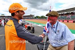 (L to R): Daniel Ricciardo (AUS) McLaren on the drivers parade. 03.07.2022. Formula 1 World Championship, Rd 10, British Grand Prix, Silverstone, England, Race Day.