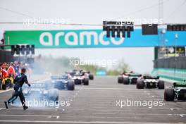 Nicholas Latifi (CDN) Williams Racing FW44 leaves the grid on the formation lap. 31.07.2022. Formula 1 World Championship, Rd 13, Hungarian Grand Prix, Budapest, Hungary, Race Day.