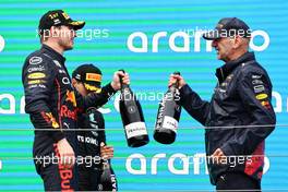 1st place Max Verstappen (NLD) Red Bull Racing RB18 and Adrian Newey (GBR) Red Bull Racing Chief Technical Officer. 31.07.2022. Formula 1 World Championship, Rd 13, Hungarian Grand Prix, Budapest, Hungary, Race Day.