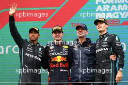 1st place for Max Verstappen (NLD) Red Bull Racing RB18, 2nd Lewis Hamilton (GBR) Mercedes AMG F1 W13, 3rd place George Russell (GBR) Mercedes AMG F1 W13 and Adrian Newey (GBR) Red Bull Racing Chief Technical Officer. 31.07.2022. Formula 1 World Championship, Rd 13, Hungarian Grand Prix, Budapest, Hungary, Race Day.