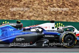 Nicholas Latifi (CDN) Williams Racing FW44 and Kevin Magnussen (DEN) Haas VF-22. 31.07.2022. Formula 1 World Championship, Rd 13, Hungarian Grand Prix, Budapest, Hungary, Race Day.