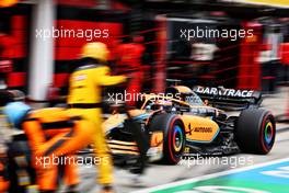Daniel Ricciardo (AUS) McLaren MCL36 makes a pit stop. 31.07.2022. Formula 1 World Championship, Rd 13, Hungarian Grand Prix, Budapest, Hungary, Race Day.