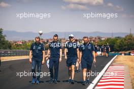 Nicholas Latifi (CDN) Williams Racing walks the circuit with the team. 28.07.2022. Formula 1 World Championship, Rd 13, Hungarian Grand Prix, Budapest, Hungary, Preparation Day.