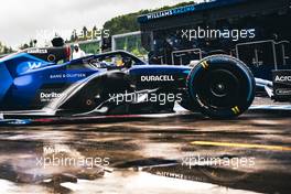 Alexander Albon (THA) Williams Racing FW44 leaves the pits. 22.04.2022. Formula 1 World Championship, Rd 4, Emilia Romagna Grand Prix, Imola, Italy, Qualifying Day.