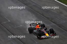 Max Verstappen (NLD) Red Bull Racing RB18. 22.04.2022. Formula 1 World Championship, Rd 4, Emilia Romagna Grand Prix, Imola, Italy, Qualifying Day.