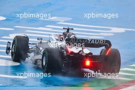 Pierre Gasly (FRA), AlphaTauri F1  22.04.2022. Formula 1 World Championship, Rd 4, Emilia Romagna Grand Prix, Imola, Italy, Qualifying Day.