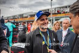 Marco Verratti (ITA) Football Player, Alpine F1 Team guest, on the grid. 24.04.2022. Formula 1 World Championship, Rd 4, Emilia Romagna Grand Prix, Imola, Italy, Race Day.