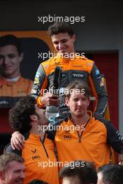 Lando Norris (GBR) McLaren MCL36 celebrates 3rd place with his team.  24.04.2022. Formula 1 World Championship, Rd 4, Emilia Romagna Grand Prix, Imola, Italy, Race Day.