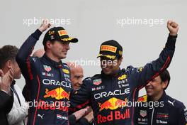 Max Verstappen (NLD) Red Bull Racing RB18 and Sergio Perez (MEX) Red Bull Racing RB18. 24.04.2022. Formula 1 World Championship, Rd 4, Emilia Romagna Grand Prix, Imola, Italy, Race Day.