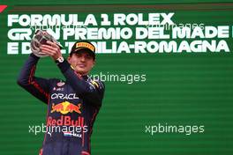 1st place Max Verstappen (NLD) Red Bull Racing RB18. 24.04.2022. Formula 1 World Championship, Rd 4, Emilia Romagna Grand Prix, Imola, Italy, Race Day.