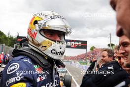 Race winner Max Verstappen (NLD) Red Bull Racing celebrates in parc ferme. 24.04.2022. Formula 1 World Championship, Rd 4, Emilia Romagna Grand Prix, Imola, Italy, Race Day.