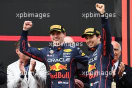1st place Max Verstappen (NLD) Red Bull Racing with 2nd place Sergio Perez (MEX) Red Bull Racing. 24.04.2022. Formula 1 World Championship, Rd 4, Emilia Romagna Grand Prix, Imola, Italy, Race Day.