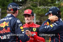 Max Verstappen (NLD) Red Bull Racing with Charles Leclerc (MON) Ferrari and Sergio Perez (MEX) Red Bull Racing. 23.04.2022. Formula 1 World Championship, Rd 4, Emilia Romagna Grand Prix, Imola, Italy, Sprint Day.