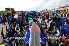 Alexander Albon (THA) Williams Racing FW44 on the grid. 23.04.2022. Formula 1 World Championship, Rd 4, Emilia Romagna Grand Prix, Imola, Italy, Sprint Day.