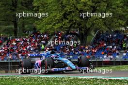 Fernando Alonso (ESP) Alpine F1 Team A522. 23.04.2022. Formula 1 World Championship, Rd 4, Emilia Romagna Grand Prix, Imola, Italy, Sprint Day.
