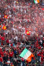 Fans 23.04.2022. Formula 1 World Championship, Rd 4, Emilia Romagna Grand Prix, Imola, Italy, Sprint Day.