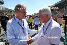 (L to R): Mario Illien (SUI) Ilmor Engineering Co-Founder with Pat Symonds (GBR) Formula 1 Chief Technical Officer on the grid. 11.09.2022. Formula 1 World Championship, Rd 16, Italian Grand Prix, Monza, Italy, Race Day.