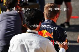 Max Verstappen (NLD) Red Bull Racing with Mohammed Bin Sulayem (UAE) FIA President in qualifying parc ferme. 10.09.2022. Formula 1 World Championship, Rd 16, Italian Grand Prix, Monza, Italy, Qualifying Day.