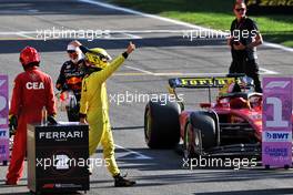 Charles Leclerc (MON) Ferrari celebrates his pole position in qualifying parc ferme. 10.09.2022. Formula 1 World Championship, Rd 16, Italian Grand Prix, Monza, Italy, Qualifying Day.