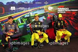 (L to R): Max Verstappen (NLD) Red Bull Racing; Charles Leclerc (MON) Ferrari; and Carlos Sainz Jr (ESP) Ferrari, in the post qualifying FIA Press Conference. 10.09.2022. Formula 1 World Championship, Rd 16, Italian Grand Prix, Monza, Italy, Qualifying Day.