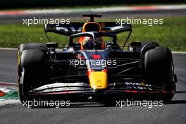 Max Verstappen (NLD) Red Bull Racing RB18. 10.09.2022. Formula 1 World Championship, Rd 16, Italian Grand Prix, Monza, Italy, Qualifying Day.