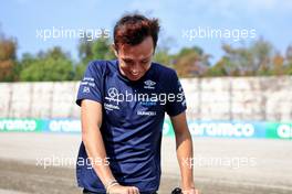 Alexander Albon (THA) Williams Racing rides the circuit. 08.09.2022. Formula 1 World Championship, Rd 16, Italian Grand Prix, Monza, Italy, Preparation Day.