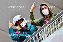 Sebastian Vettel (GER) Aston Martin F1 Team fans. 07.10.2022. Formula 1 World Championship, Rd 18, Japanese Grand Prix, Suzuka, Japan, Practice Day.
