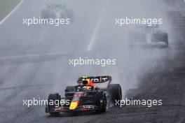 Sergio Perez (MEX) Red Bull Racing RB18 on the formation lap. 09.10.2022. Formula 1 World Championship, Rd 18, Japanese Grand Prix, Suzuka, Japan, Race Day.