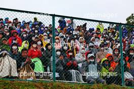 Circuit atmosphere - fans in the grandstand. 09.10.2022. Formula 1 World Championship, Rd 18, Japanese Grand Prix, Suzuka, Japan, Race Day.