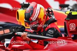 Carlos Sainz Jr (ESP) Ferrari F1-75 in qualifying parc ferme. 08.10.2022. Formula 1 World Championship, Rd 18, Japanese Grand Prix, Suzuka, Japan, Qualifying Day.