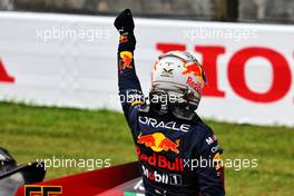 Max Verstappen (NLD) Red Bull Racing celebrates his pole position in qualifying parc ferme. 08.10.2022. Formula 1 World Championship, Rd 18, Japanese Grand Prix, Suzuka, Japan, Qualifying Day.
