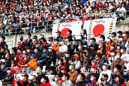 Circuit atmosphere - fans in the grandstand. 08.10.2022. Formula 1 World Championship, Rd 18, Japanese Grand Prix, Suzuka, Japan, Qualifying Day.