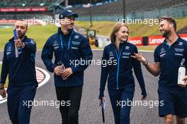 Nicholas Latifi (CDN) Williams Racing walks the circuit with the team. 06.10.2022. Formula 1 World Championship, Rd 18, Japanese Grand Prix, Suzuka, Japan, Preparation Day.