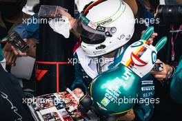 Sebastian Vettel (GER) Aston Martin F1 Team fans. 06.10.2022. Formula 1 World Championship, Rd 18, Japanese Grand Prix, Suzuka, Japan, Preparation Day.