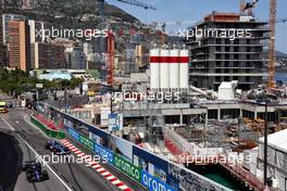 Nicholas Latifi (CDN) Williams Racing FW44 and Fernando Alonso (ESP) Alpine F1 Team A522. 27.05.2022. Formula 1 World Championship, Rd 7, Monaco Grand Prix, Monte Carlo, Monaco, Friday.