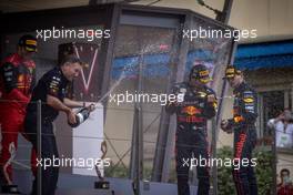 (L to R): Christian Horner (GBR) Red Bull Racing Team Principal celebrates on the podium with race winner Sergio Perez (MEX) Red Bull Racing and third placed Max Verstappen (NLD) Red Bull Racing. 29.05.2022. Formula 1 World Championship, Rd 7, Monaco Grand Prix, Monte Carlo, Monaco, Race Day.