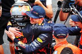 (L to R): Race winner Sergio Perez (MEX) Red Bull Racing celebrates with third placed team mate Max Verstappen (NLD) Red Bull Racing in parc ferme. 29.05.2022. Formula 1 World Championship, Rd 7, Monaco Grand Prix, Monte Carlo, Monaco, Race Day.