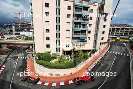 Max Verstappen (NLD) Red Bull Racing RB18 leads Charles Leclerc (MON) Ferrari F1-75. 29.05.2022. Formula 1 World Championship, Rd 7, Monaco Grand Prix, Monte Carlo, Monaco, Race Day.