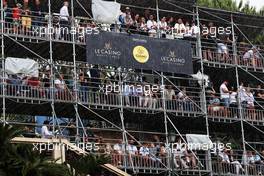 Circuit atmosphere - fans in the grandstand. 29.05.2022. Formula 1 World Championship, Rd 7, Monaco Grand Prix, Monte Carlo, Monaco, Race Day.