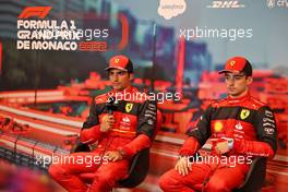 (L to R): Carlos Sainz Jr (ESP) Ferrari and Charles Leclerc (MON) Ferrari in the post qualifying FIA Press Conference. 28.05.2022. Formula 1 World Championship, Rd 7, Monaco Grand Prix, Monte Carlo, Monaco, Qualifying Day.