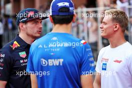 (L to R): Max Verstappen (NLD) Red Bull Racing and Mick Schumacher (GER) Haas F1 Team on the drivers parade. 29.05.2022. Formula 1 World Championship, Rd 7, Monaco Grand Prix, Monte Carlo, Monaco, Race Day.