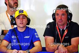 (L to R): Enzo Fittiapldi (BRA) Ferrari Academy Driver and Max Papis (ITA). 28.10.2022. Formula 1 World Championship, Rd 20, Mexican Grand Prix, Mexico City, Mexico, Practice Day.