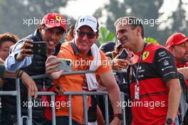 Marc Gene (ESP) Ferrari Test Driver with fans. 28.10.2022. Formula 1 World Championship, Rd 20, Mexican Grand Prix, Mexico City, Mexico, Practice Day.