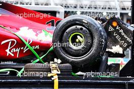 The damaged Ferrari F1-75 of Charles Leclerc (MON) Ferrari is recovered back to the pits on the back of a truck in the second practice session. 28.10.2022. Formula 1 World Championship, Rd 20, Mexican Grand Prix, Mexico City, Mexico, Practice Day.