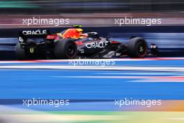 Sergio Perez (MEX) Red Bull Racing RB18. 28.10.2022. Formula 1 World Championship, Rd 20, Mexican Grand Prix, Mexico City, Mexico, Practice Day.