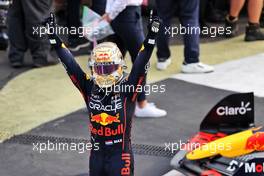 Race winner Max Verstappen (NLD) Red Bull Racing celebrates in parc ferme. 30.10.2022. Formula 1 World Championship, Rd 20, Mexican Grand Prix, Mexico City, Mexico, Race Day.