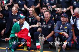 Red Bull Racing celebrates a record breaking 14th GP victory in one season for Max Verstappen (NLD) Red Bull Racing and third place for Sergio Perez (MEX) Red Bull Racing. 30.10.2022. Formula 1 World Championship, Rd 20, Mexican Grand Prix, Mexico City, Mexico, Race Day.