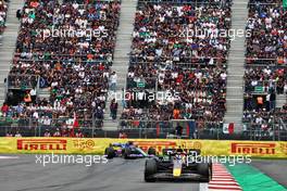 Sergio Perez (MEX) Red Bull Racing RB18. 30.10.2022. Formula 1 World Championship, Rd 20, Mexican Grand Prix, Mexico City, Mexico, Race Day.