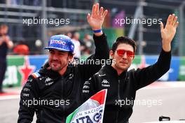 (L to R): Fernando Alonso (ESP) Alpine F1 Team and Esteban Ocon (FRA) Alpine F1 Team on the drivers parade. 30.10.2022. Formula 1 World Championship, Rd 20, Mexican Grand Prix, Mexico City, Mexico, Race Day.